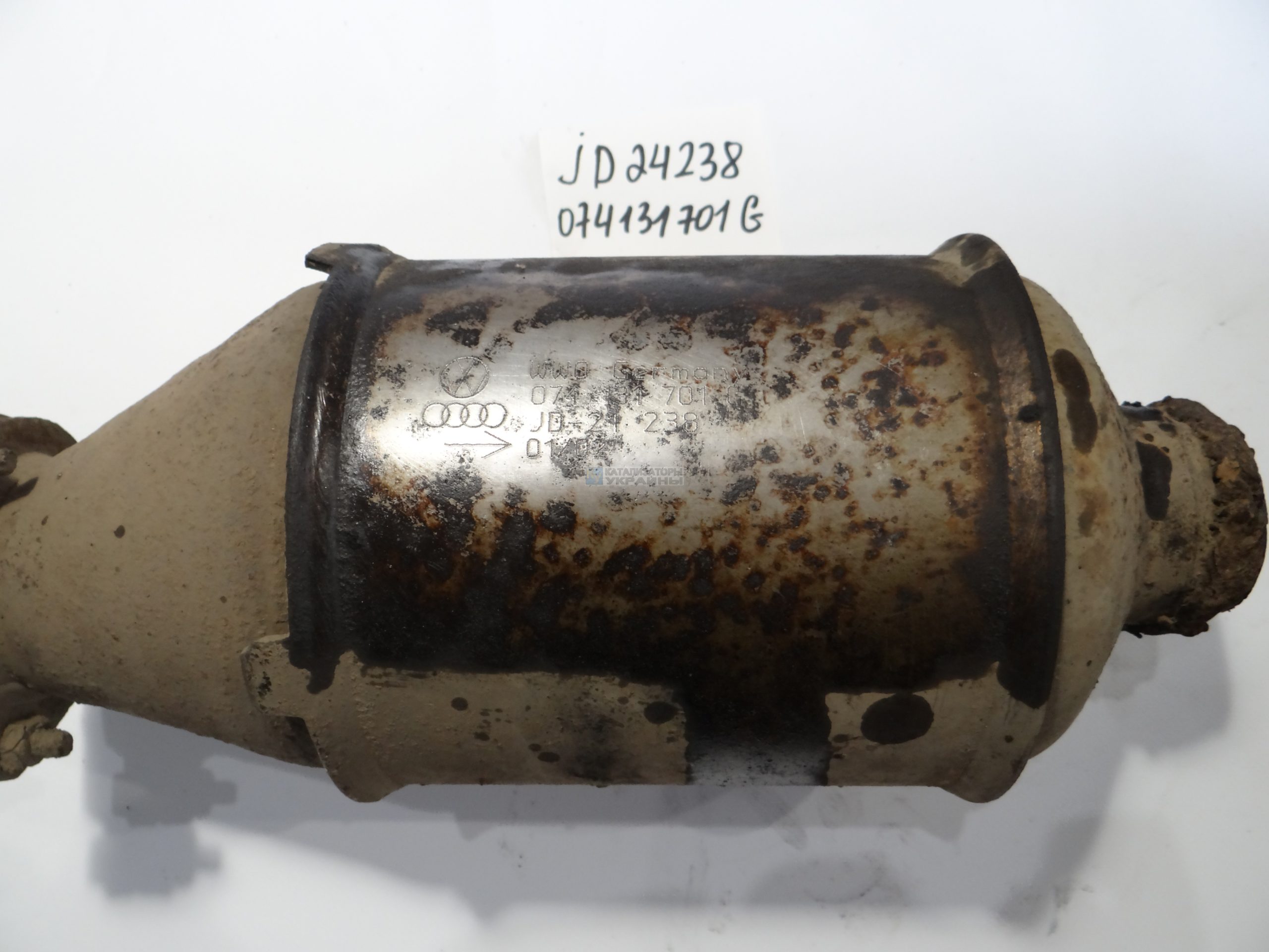 Скупка і викуп БУ каталізаторів-маркування: JD24238, 074131701G